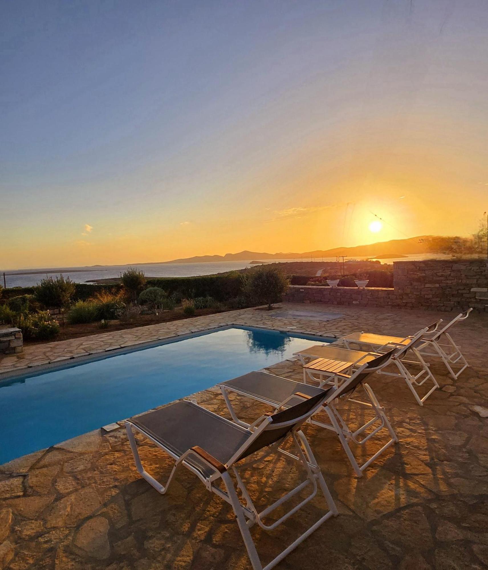Paros Afrodite Luxury Villas Alikí Exterior foto